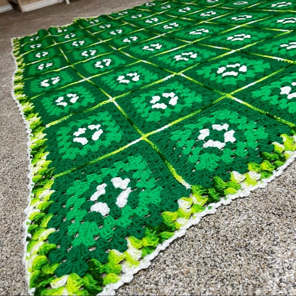 Vintage Granny Square Green Afghan Throw 64 x 83in - Picture 3 of 4